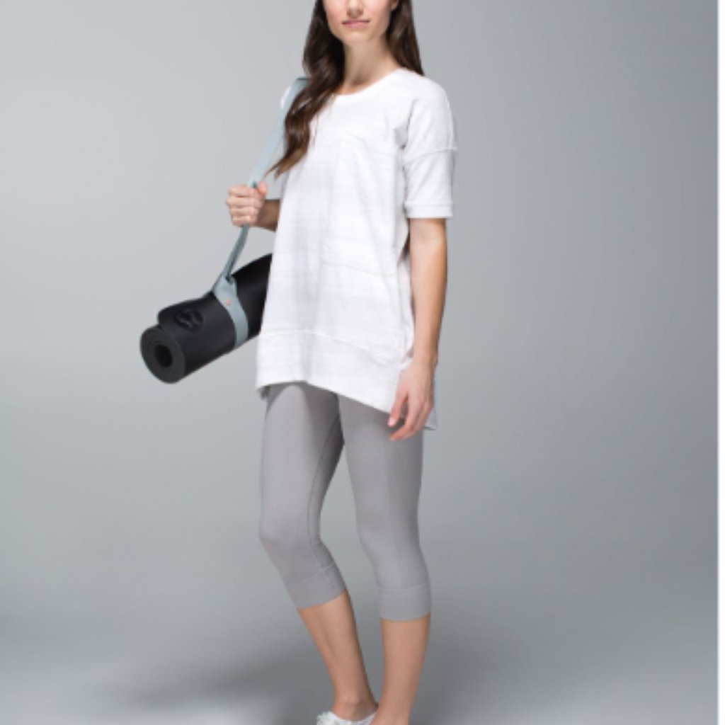 Lululemon 'Seamlessly Street Crop' Ribbed Yoga Athleisure Workout Leggings Sz 10